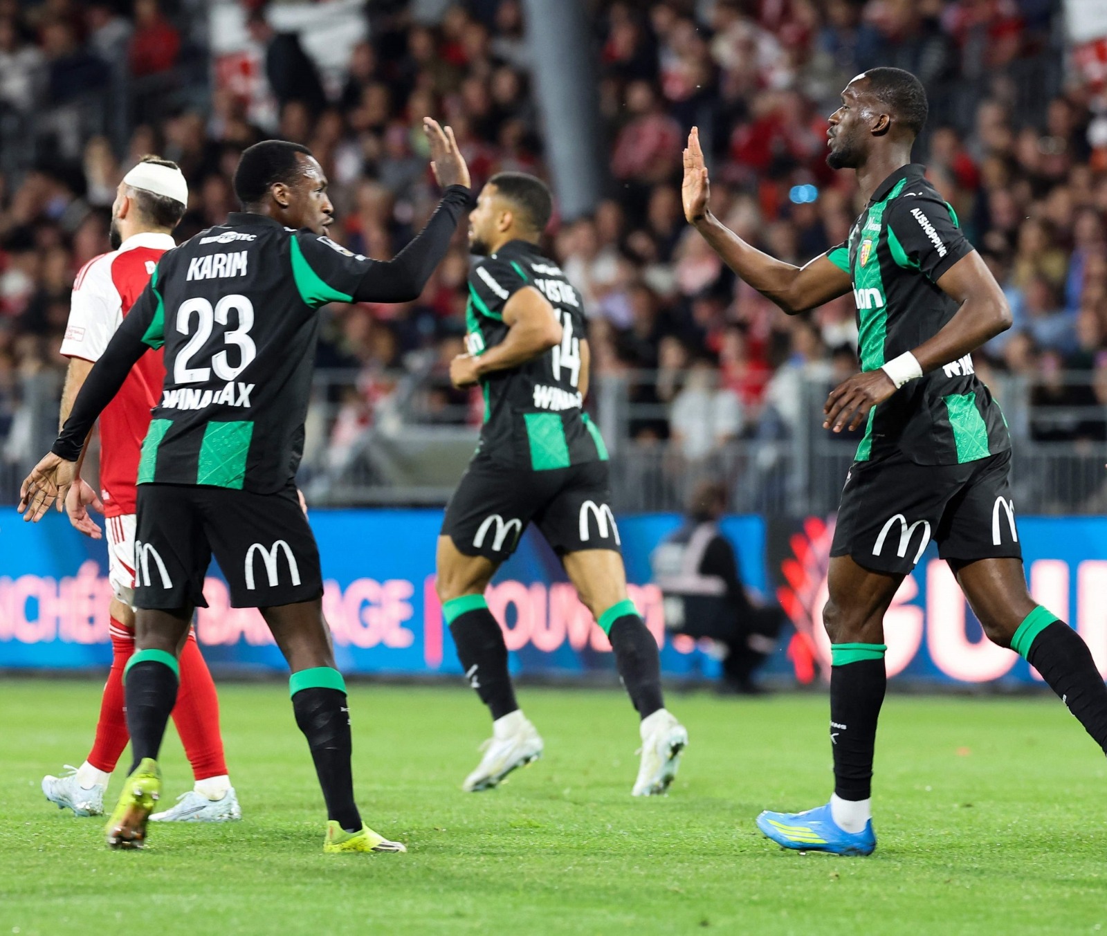 سعود عبدالحميد يصنع هدفا ويقود انتفاضة لانس أمام بريست.. فيديو