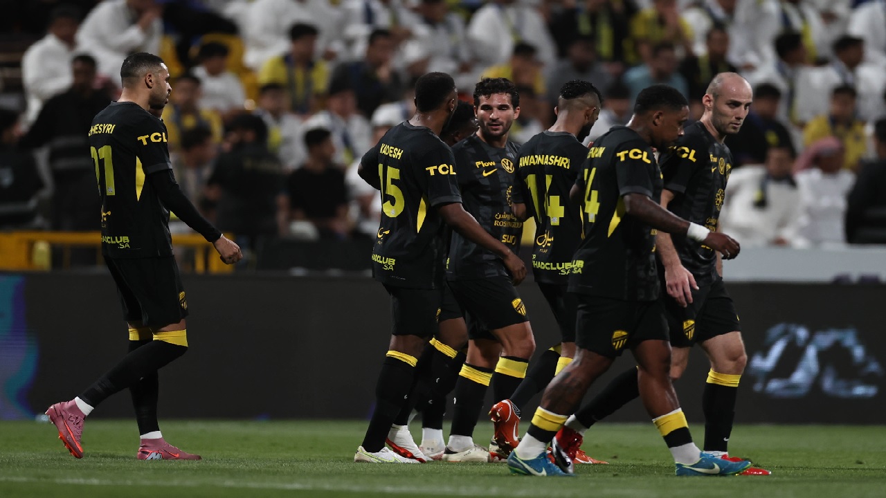 الاتحاد يعبر التعاون بثنائية