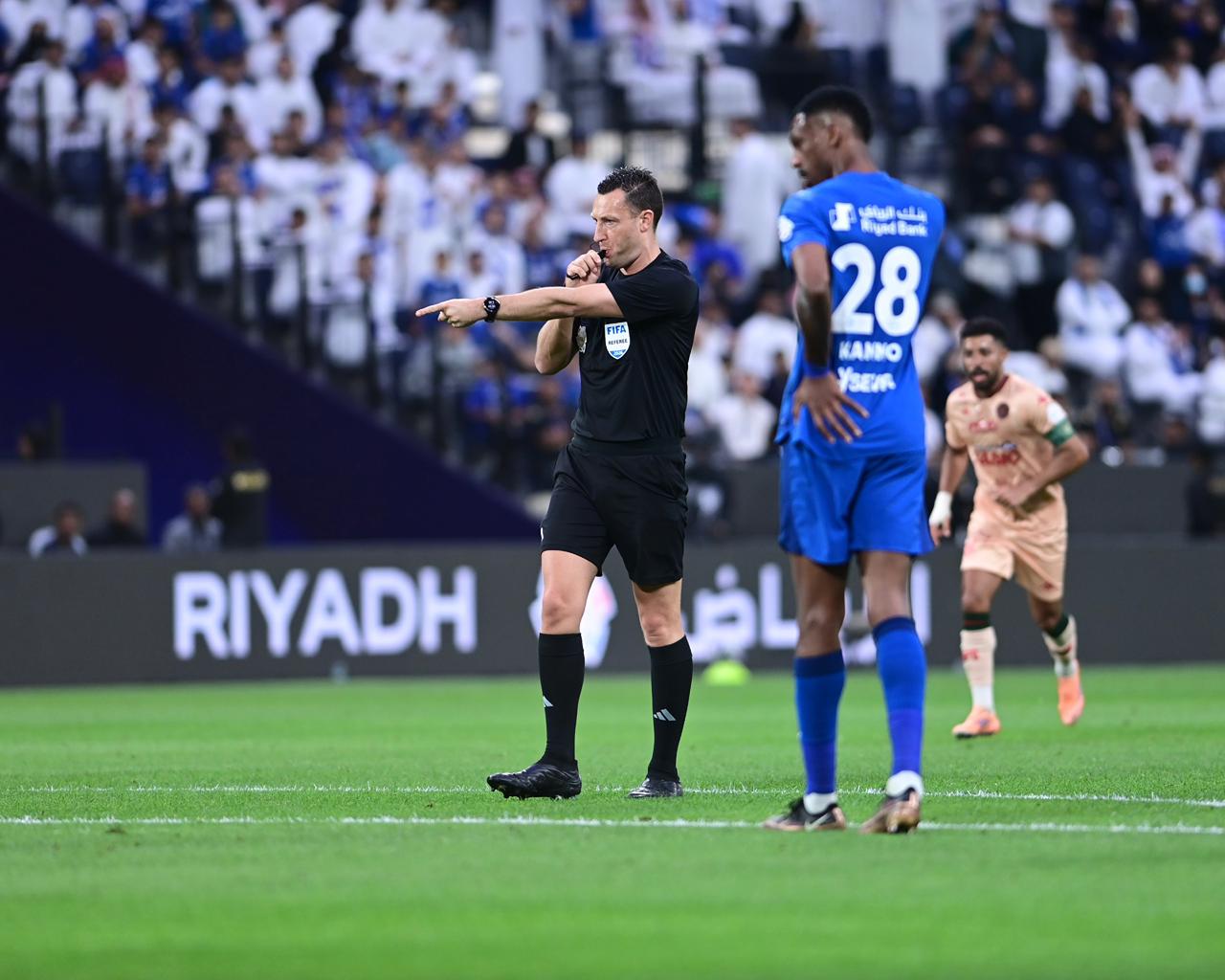 الهلال يمطر شباك الخلود بسداسية..صور