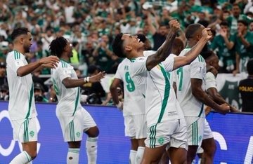 الأهلي يتوج بطلا لآسيا..فيديو