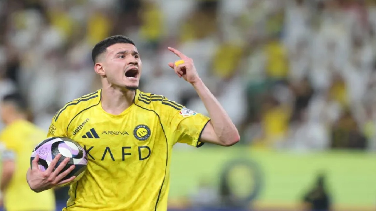 الجماز: الهلال يرى فسخ عقد عبدالله الحمدان بلا سبب مشروع.. فيديو