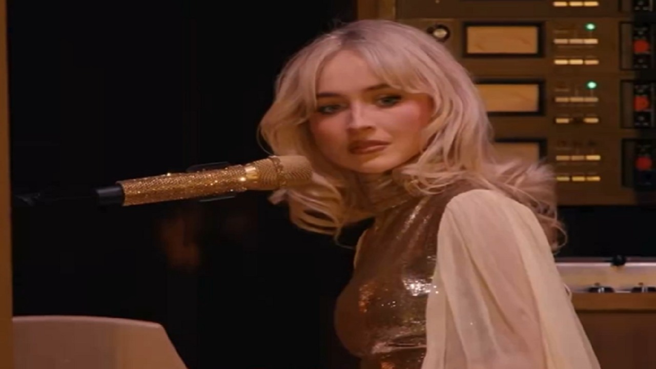 جماهير تلغي متابعة سابرينا كاربنتر بعد إساءتها لـ زغرودة عربية .. فيديو