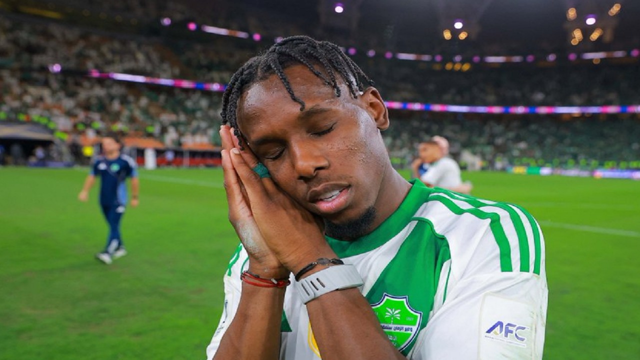 نايف القاضي: إيقاع العقوبة المالية على زكريا هوساوي أمر واجب على الأهلي.. فيديو