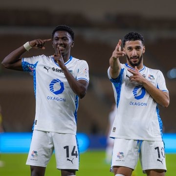 نيوم يحبط عودة الاتحاد ويحقق فوزا مثيرا برباعية