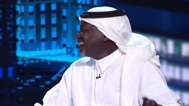 خالد مسعد يغني في استديو “بي إن سبورتس” على الهواء فرحا بتتويج الأهلي بكأس النخبة.. فيديو