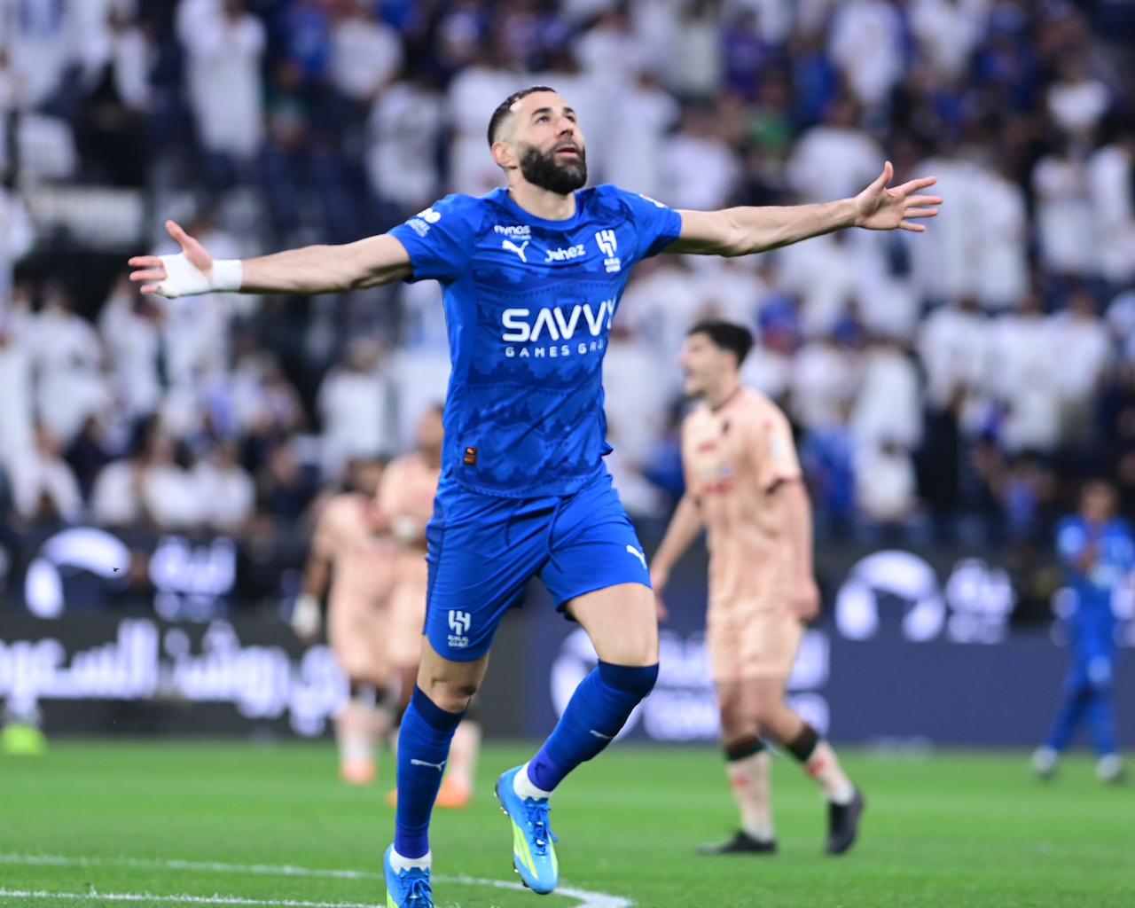 الهلال يمطر شباك الخلود بسداسية..صور