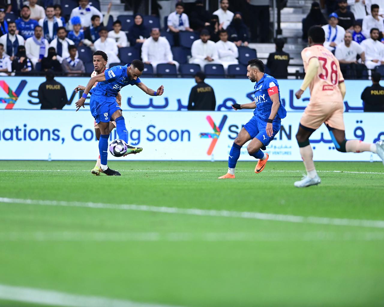 الهلال يمطر شباك الخلود بسداسية..صور