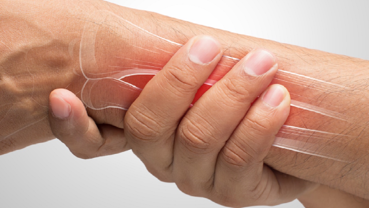 دراسة: أمراض القلب تهدد العظام لدى النساء