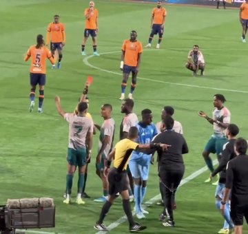 الفراج: قرارات مواجهة الفيحاء قد تتأجل إلى ما بعد المشاركة الآسيوية