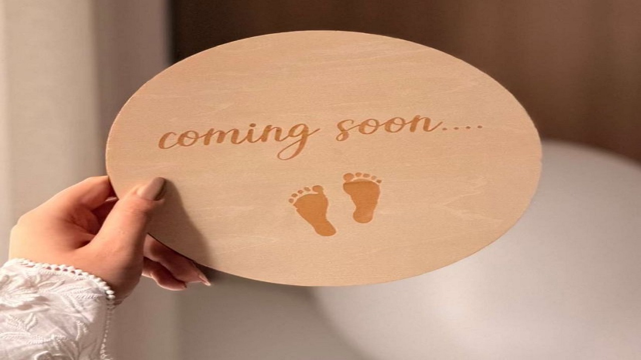 يوشا عبدالعزيز تعلن حملها برسالة مؤثرة.. صور