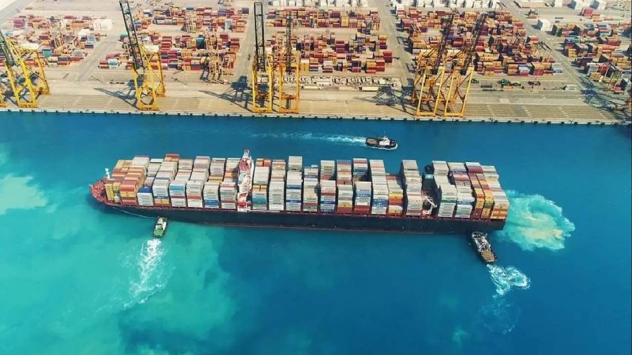 “الإحصاء”: صادرات المملكة غير البترولية ترتفع بنسبة 15.1% في فبراير 2026م