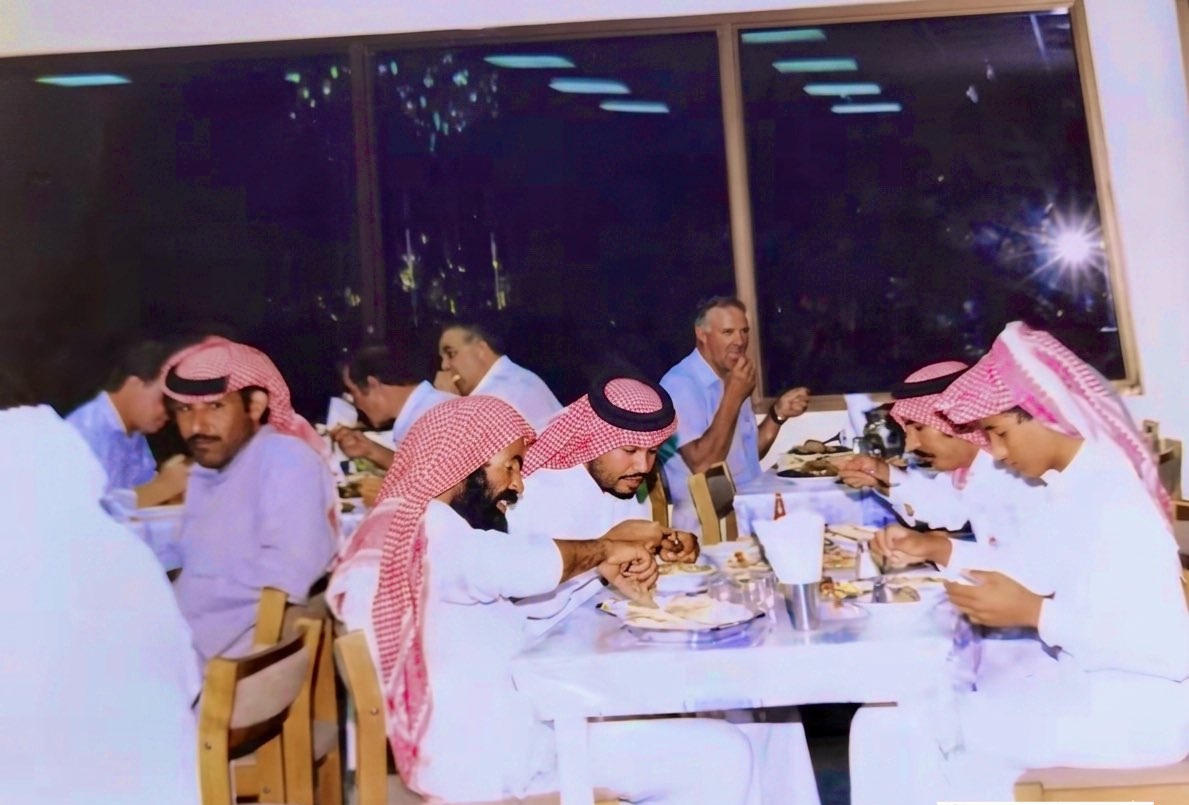 لقطة من افتتاح مطعم علي بابا قديما