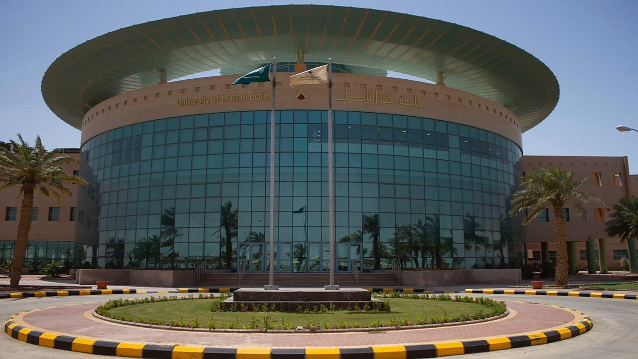 تحويل الدراسة عن بُعد في حفر الباطن غدا