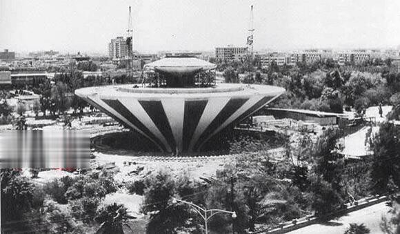 صور نادرة لبرج المياه بالرياض