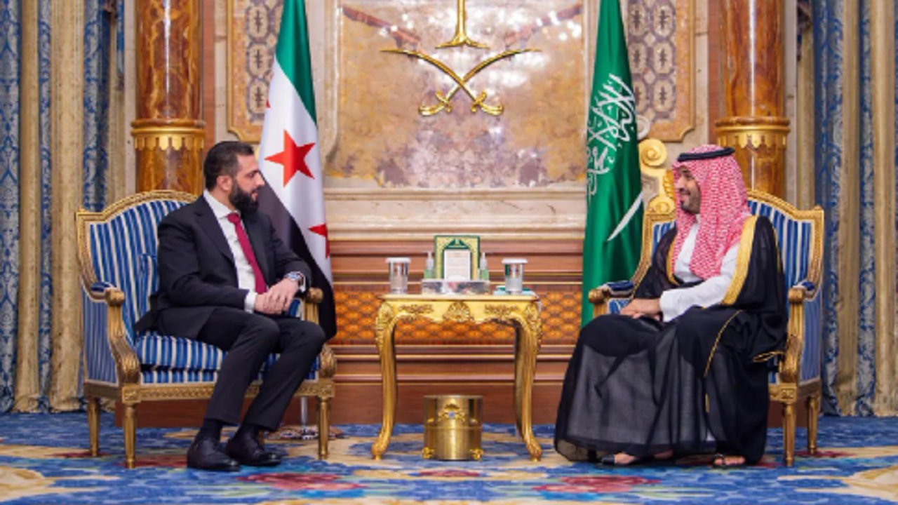 ولي العهد يلتقي رئيس الجمهورية العربية السورية
