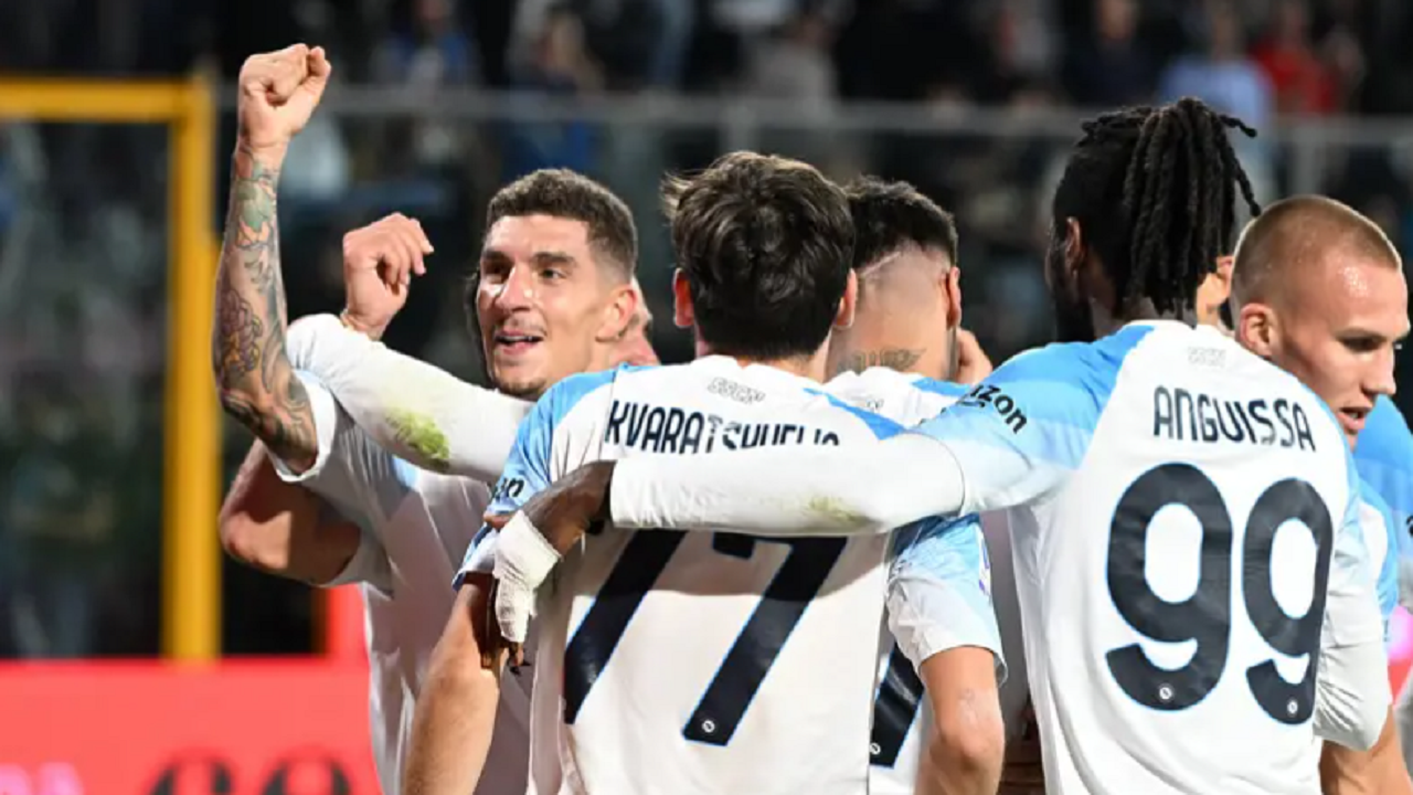 الدوري الإيطالي: نابولي يفوز على كريمونيزي