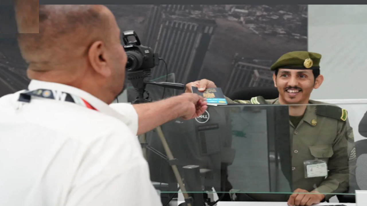 استقبال أولى طلائع حجاج العراق بمنفذ جديدة عرعر