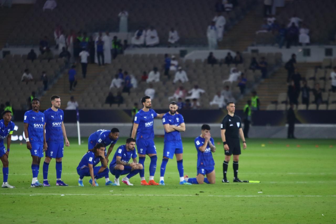 صافرات استهجان من جماهير الهلال ومطالبات بإقالة إنزاغي.. فيديو