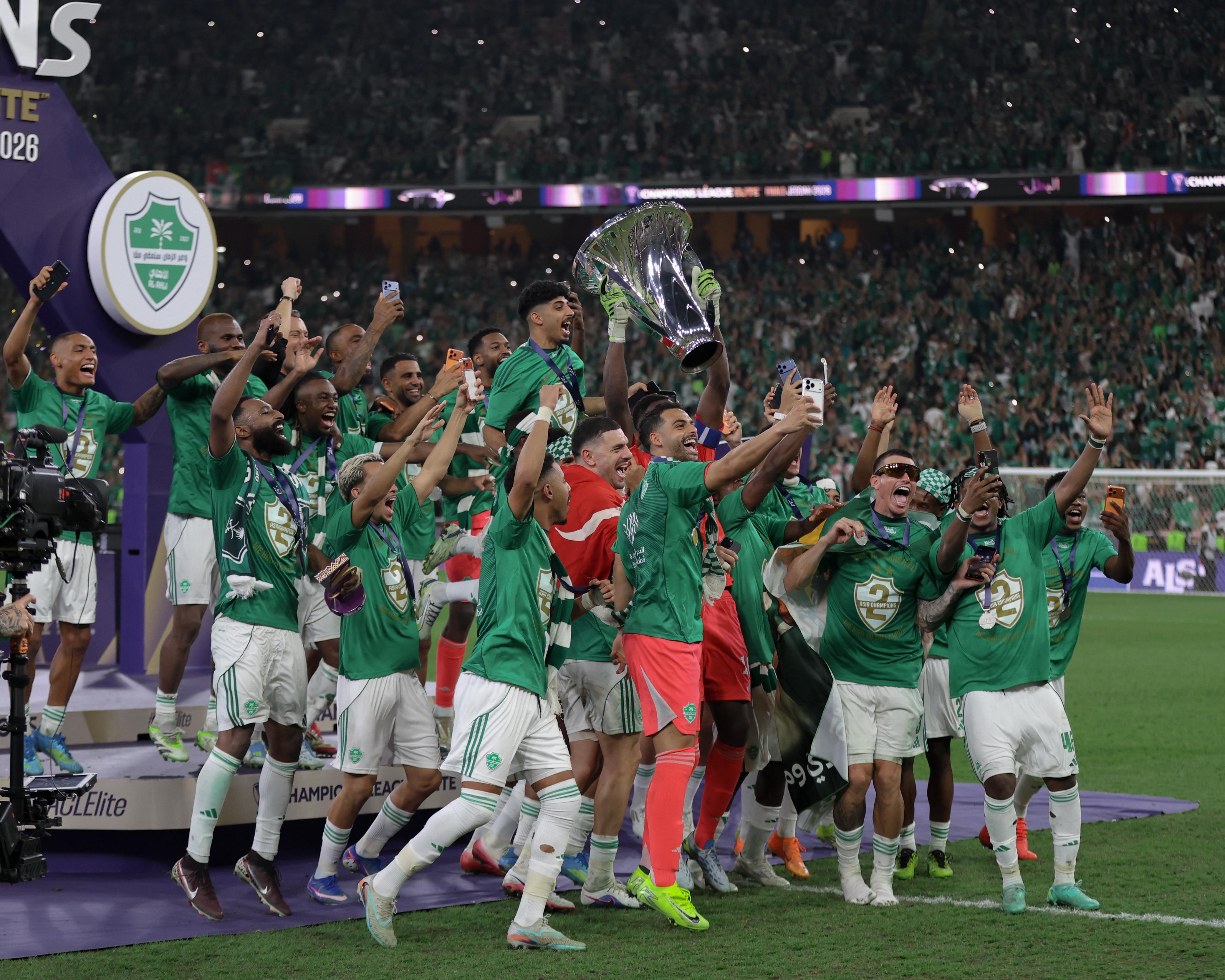 تتويج الأهلي يمنح الأندية السعودية صدارة آسيا