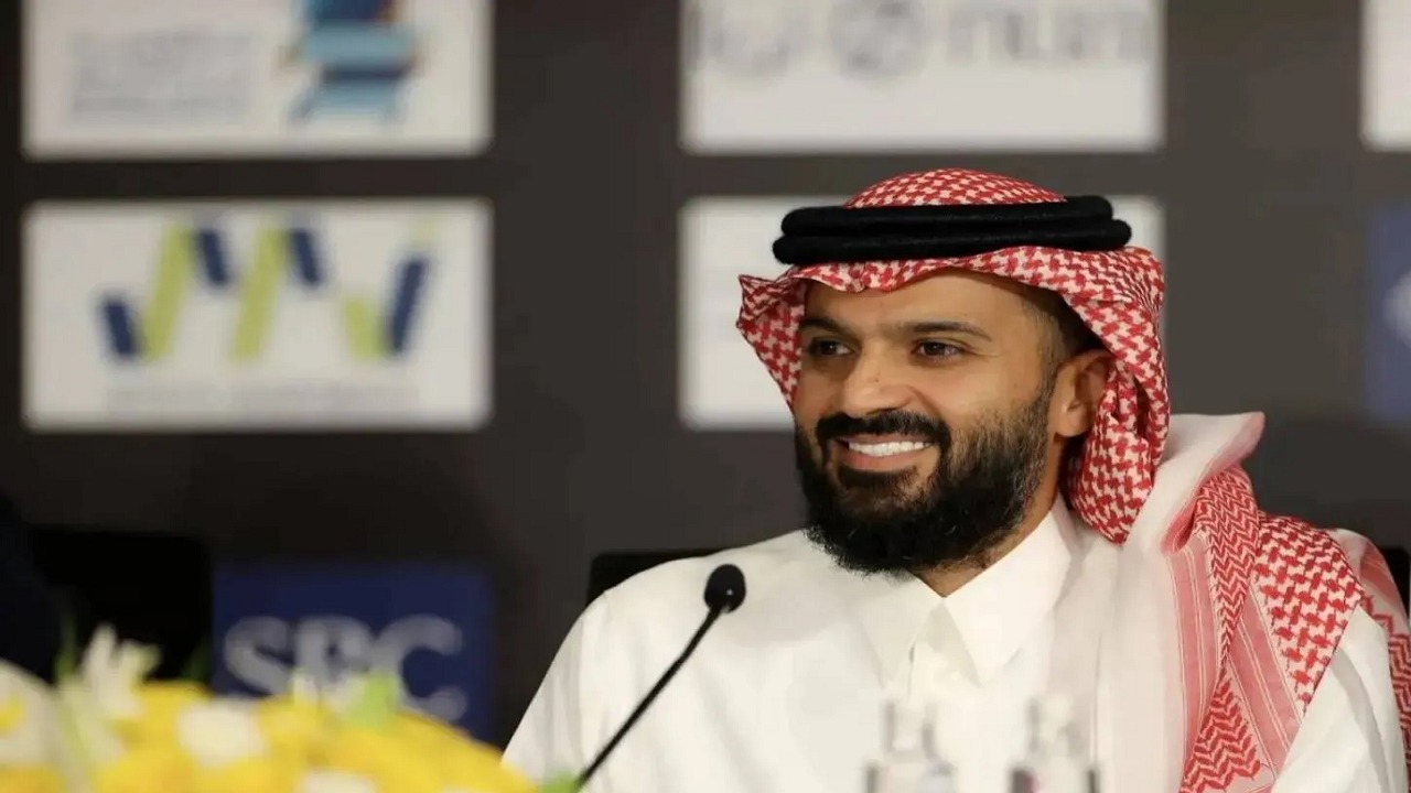 أنمار الحائلي يجهز ملفه لتقديمه لرئاسة الاتحاد الموسم المقبل.. فيديو