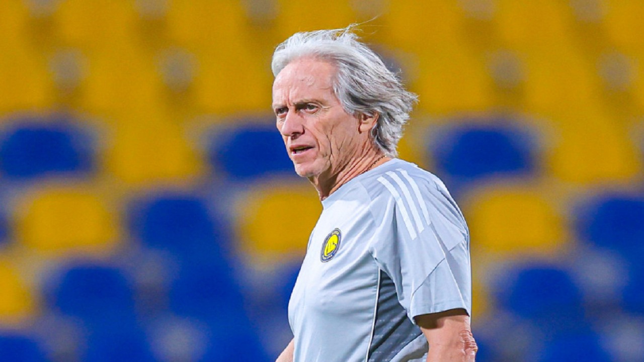 جيسوس يستعين بخدمات محمد سيماكان حيدر عبد الكريم