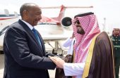رئيس مجلس السيادة الانتقالي في جمهورية السودان يصل إلى جدة