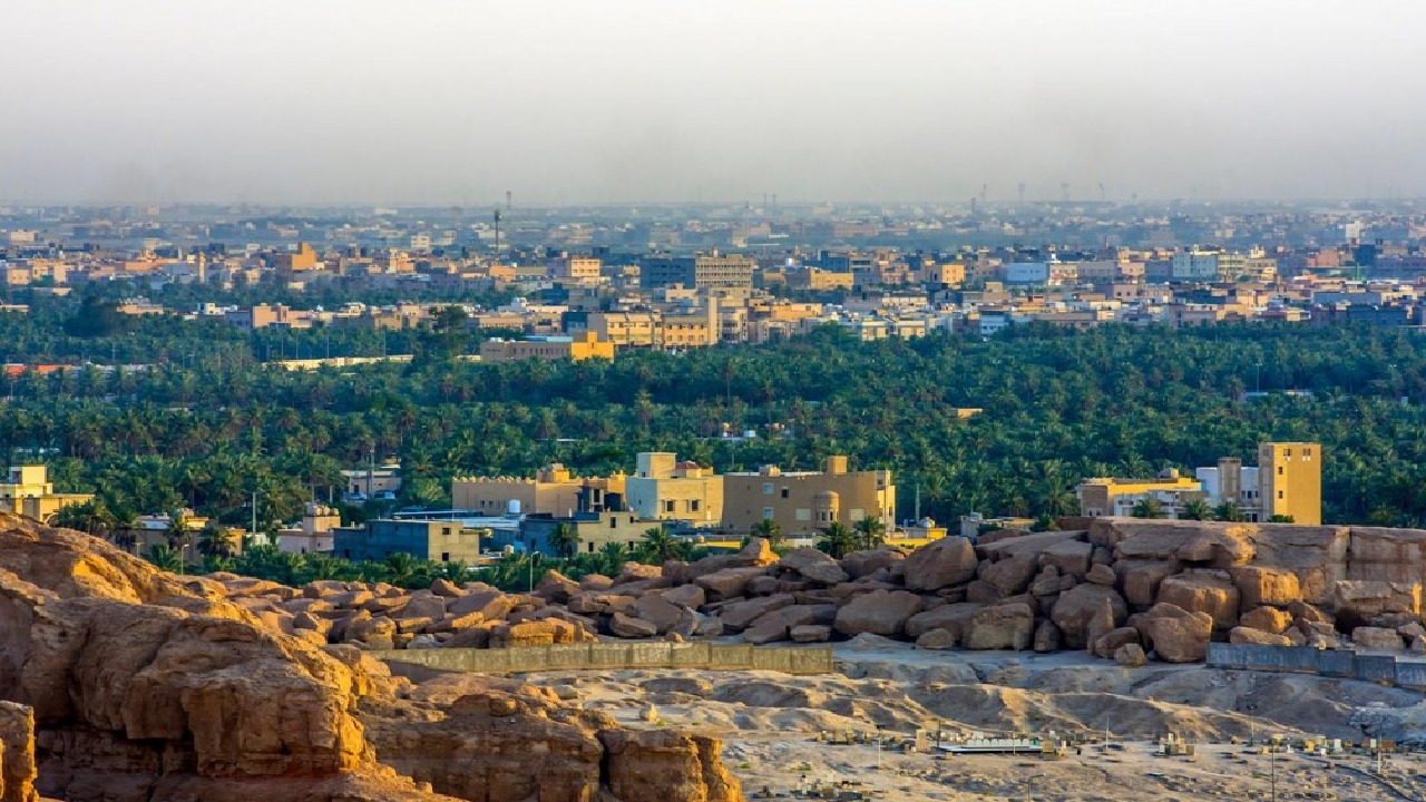 إغلاق الجسر الرابط بين مدينتي الهفوف والمبرز