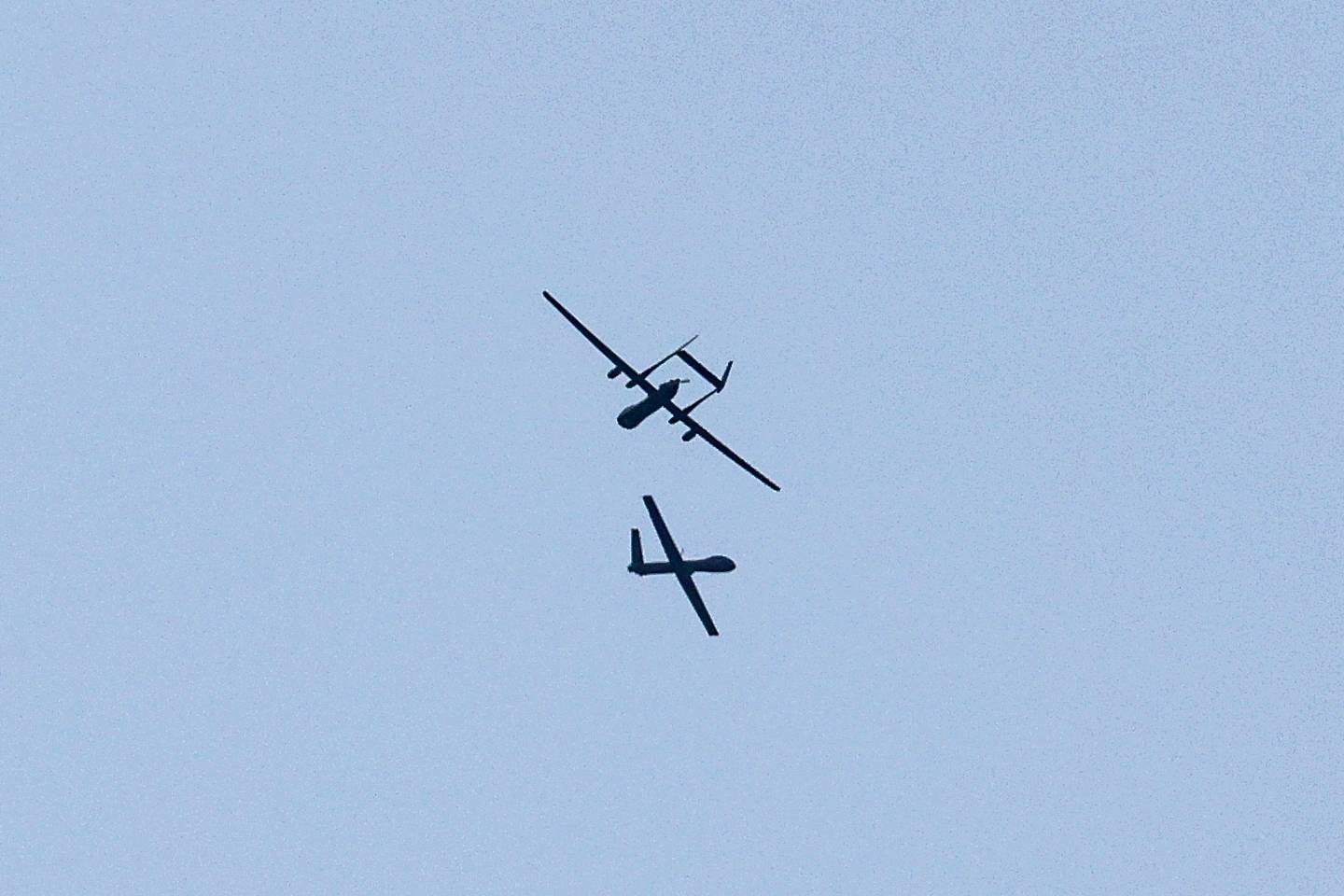 الدفاع: اعتراض وتدمير 13 مسيرة خلال الساعات الماضية