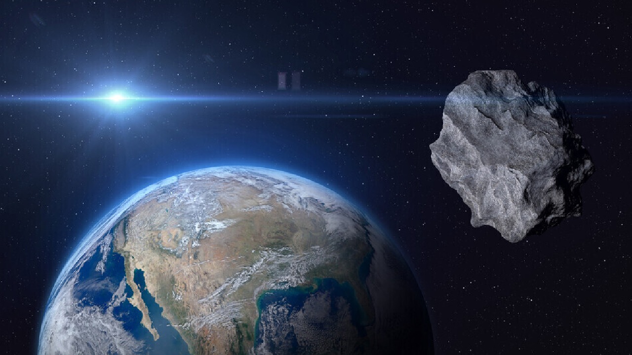 فلكية جدة: اليوم كويكب صغير يمر قرب الأرض