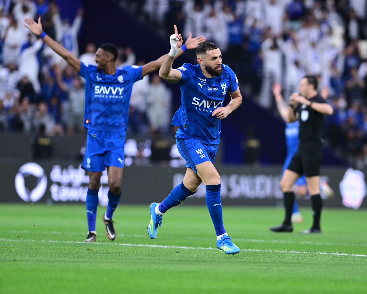 الهلال يمطر شباك الخلود بسداسية..صور