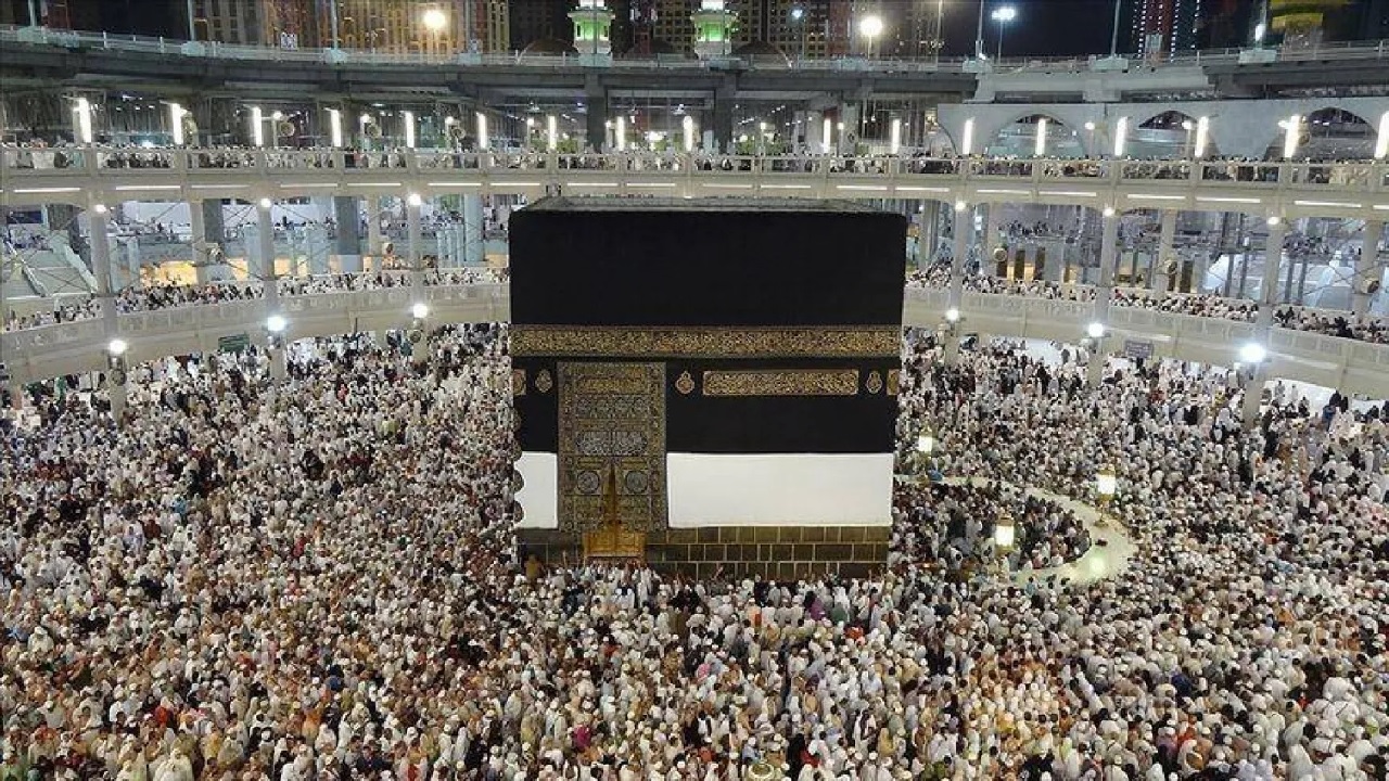 السياحة: 100 ألف ريال غرامة إيواء حاملي تأشيرات الزيارة خلال الحج