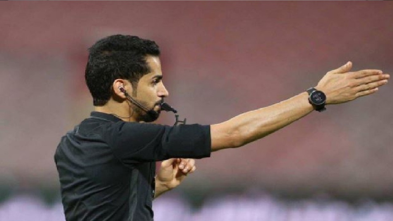 صافرة البلوي تضبط مواجهة النصر والاتفاق