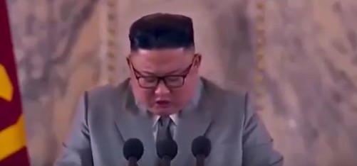 بسبب الوقود.. بكاء جماعي في كوريا الشمالية! ..مقطع يثير الجدل