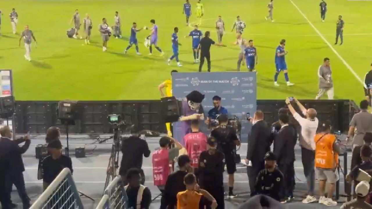 مندش رجلاً لمواجهة الهلال والخليج.. فيديو