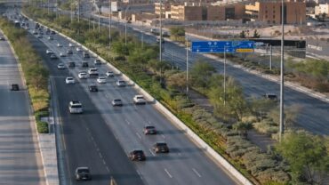 إغلاق مخرج طريق الملك خالد باتجاه الجنوب قرب حي الخزامى