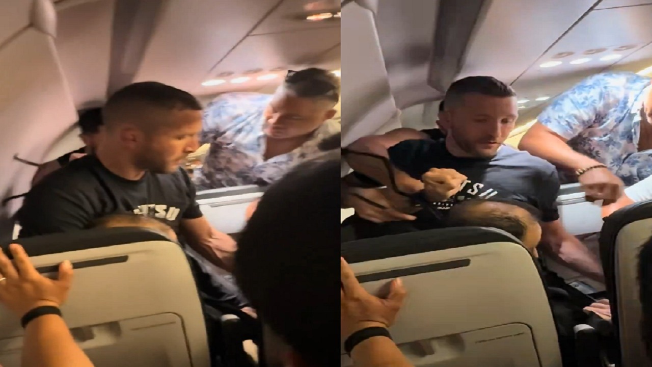السيطرة على رجل حاول فتح باب الطائرة أثناء الرحلة.. فيديو