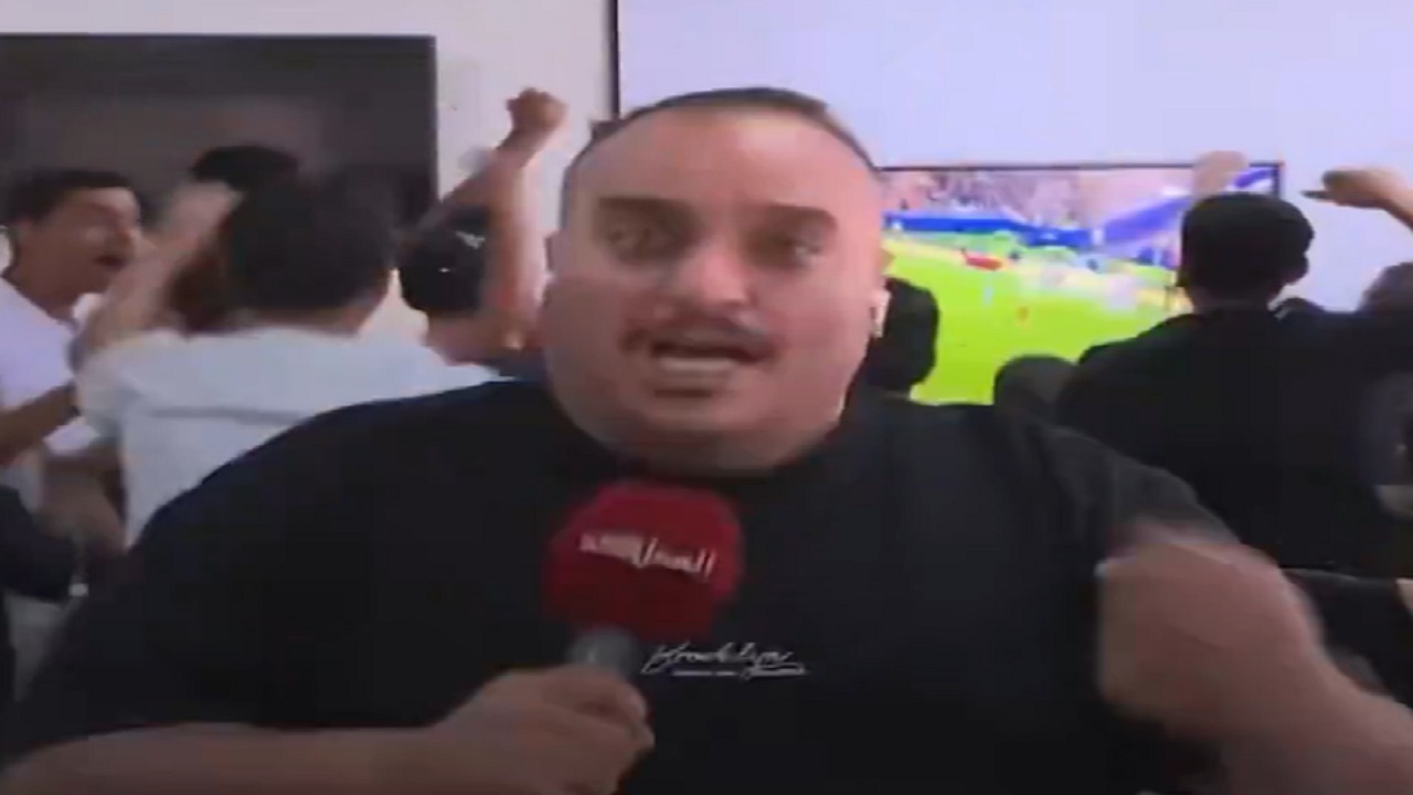 مراسل أردني يقفز فرحا على الهواء لحظة تسجيل هدف منتخب الأردن ضد النمسا.. فيديو