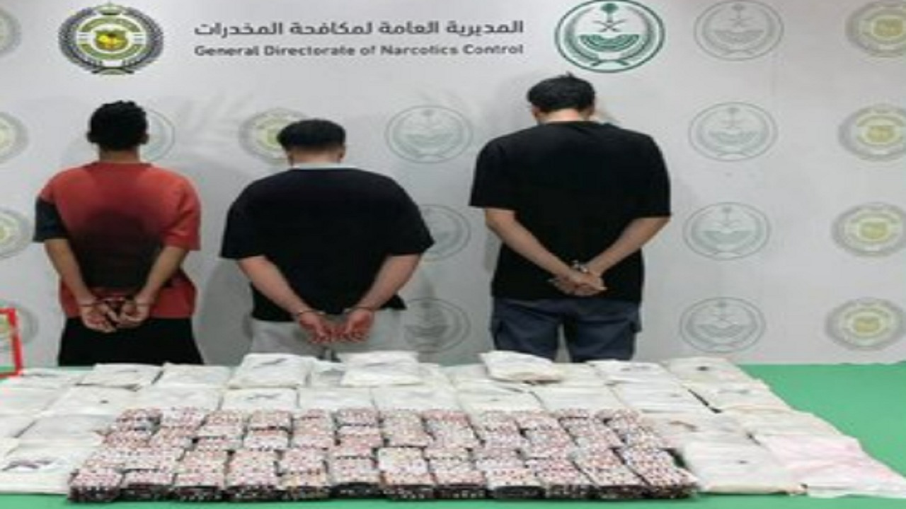 القبض على 3 مواطنين بتبوك لترويجهم 35 كيلوجراما