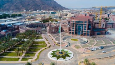 جامعة طيبة تتيح خدمات إلكترونية لطلبتها من ذوي الإعاقة عبر منصة “خدمة تك”