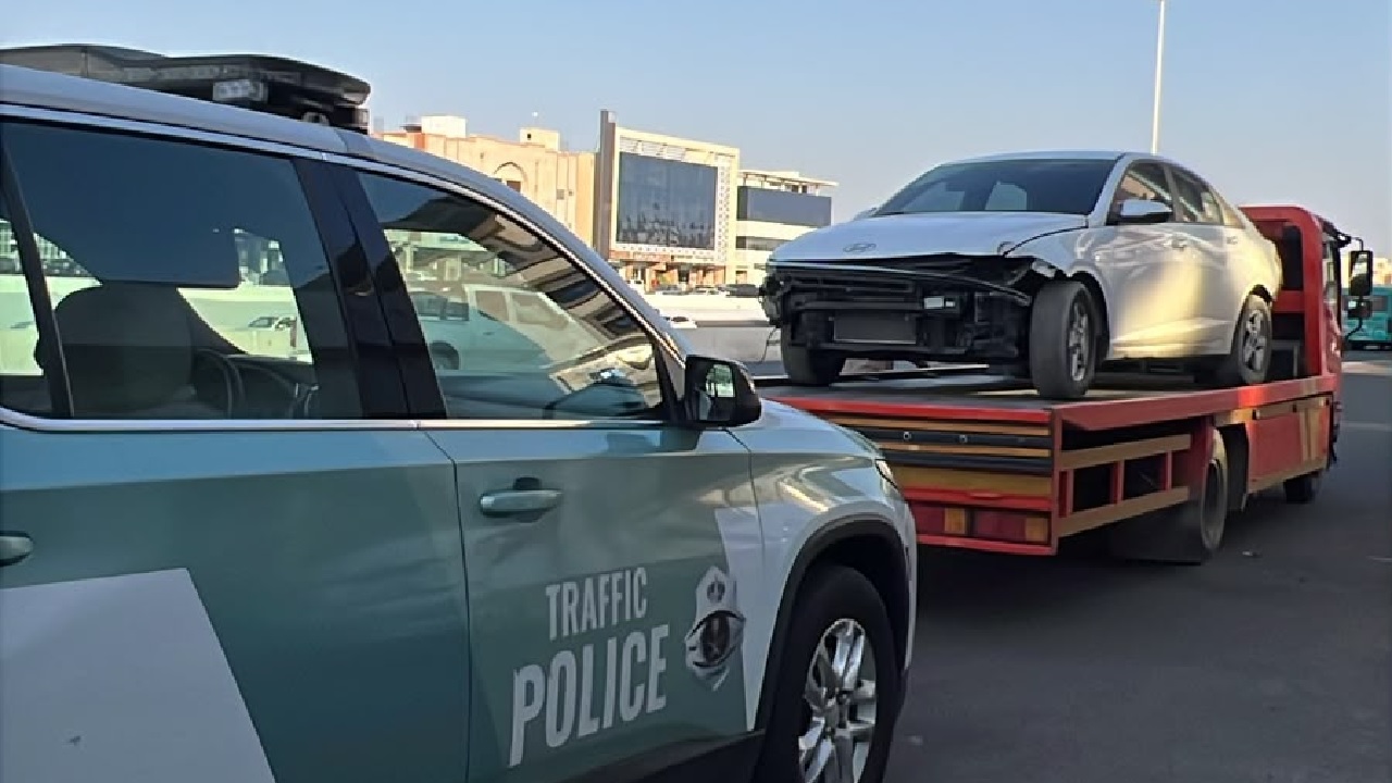 مرور المدينة المنورة يضبط قائد مركبة لارتكابه التفحيط