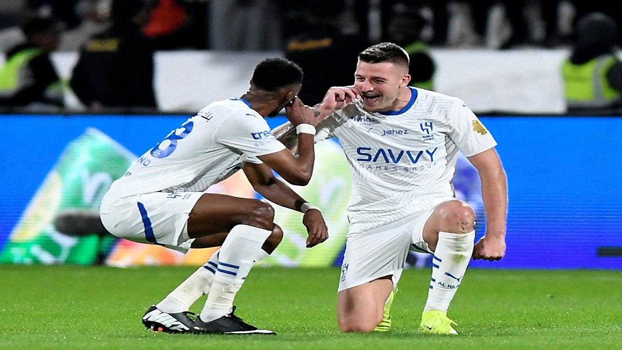 الهلال يتجه لإعارة لاعبيه الأجانب