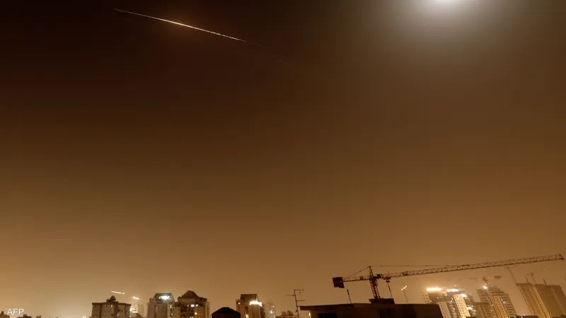 الأردن يعلن اعتراض وإسقاط 20 صاروخًا أُطلقت من إيران