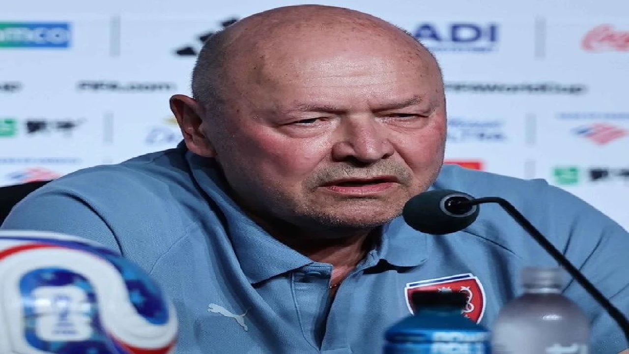 مدرب التشيك يستقيل بعد وداع كأس العالم