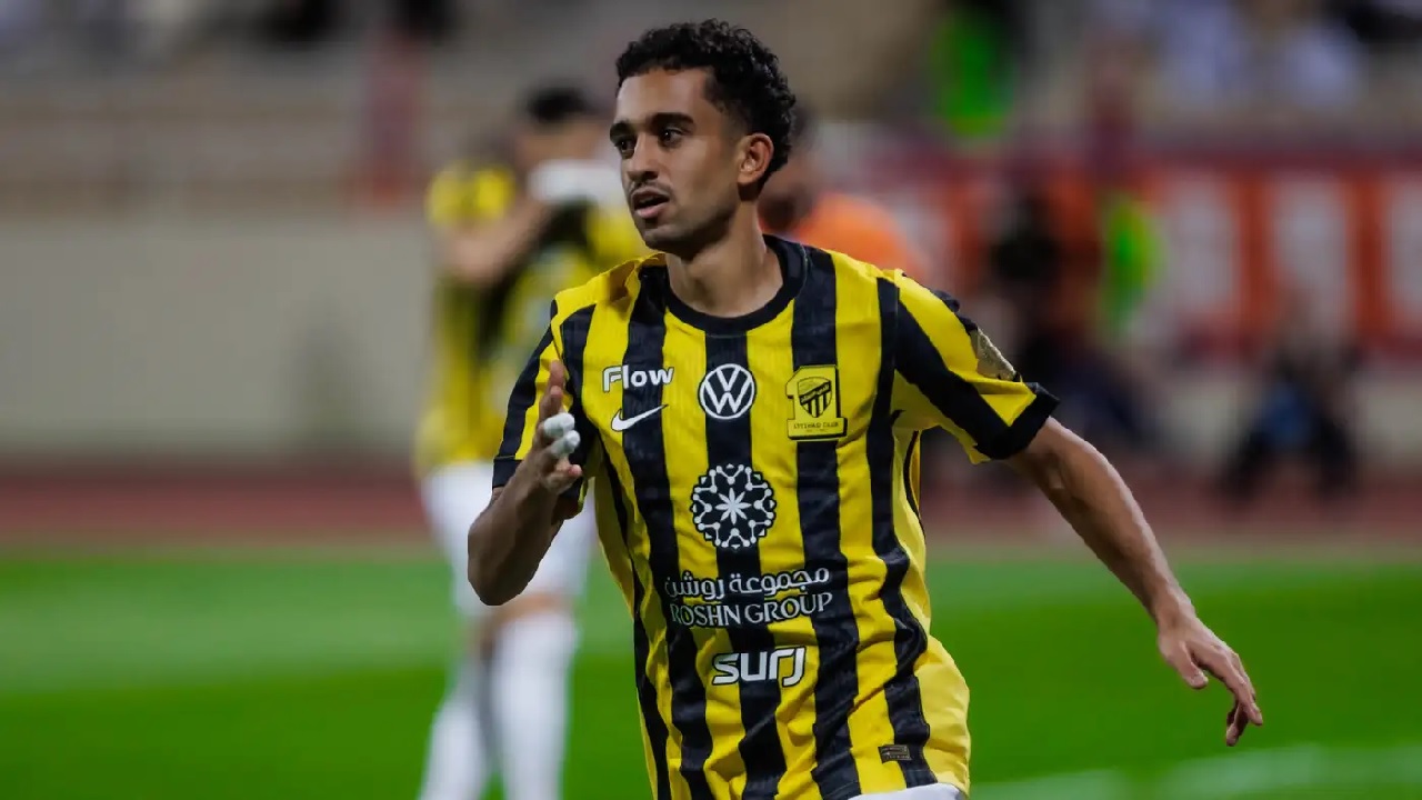 الهلال والقادسية يتنافسان على ضم أحمد الغامدي