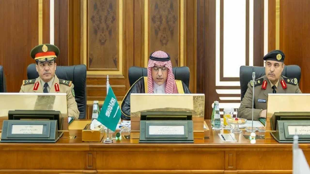 مساعد وزير الداخلية ووكيل وزارة الداخلية القطرية يترأسان الاجتماع السادس لمجلس التنسيق المشترك