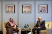 وزير الخارجية يلتقي نظيره الأردني