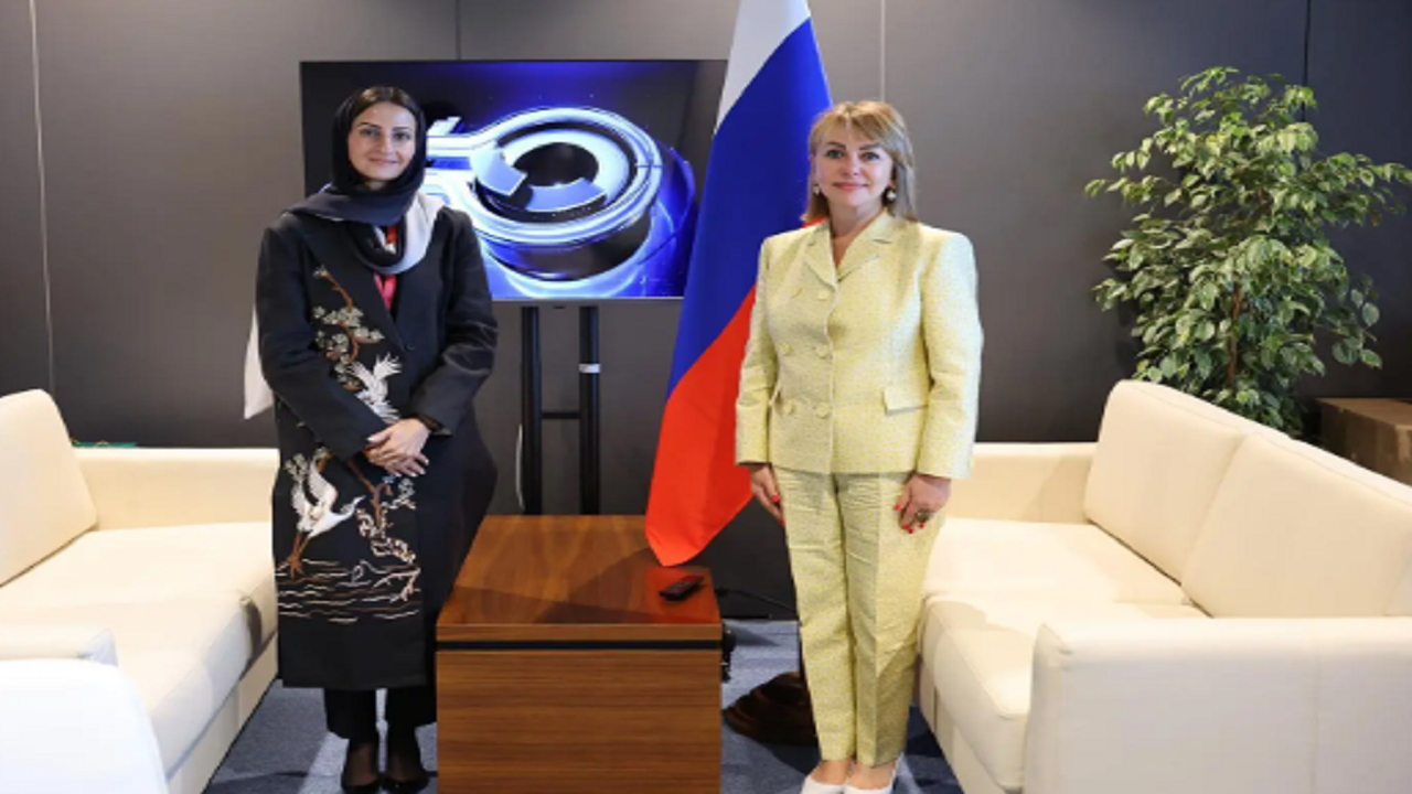 الأميرة سارة بنت بندر تناقش مع وزيرة الزراعة الروسية مستقبل مجلس التمور