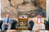 وزير الخارجية يتلقى رسالة خطية من نظيره الصيني