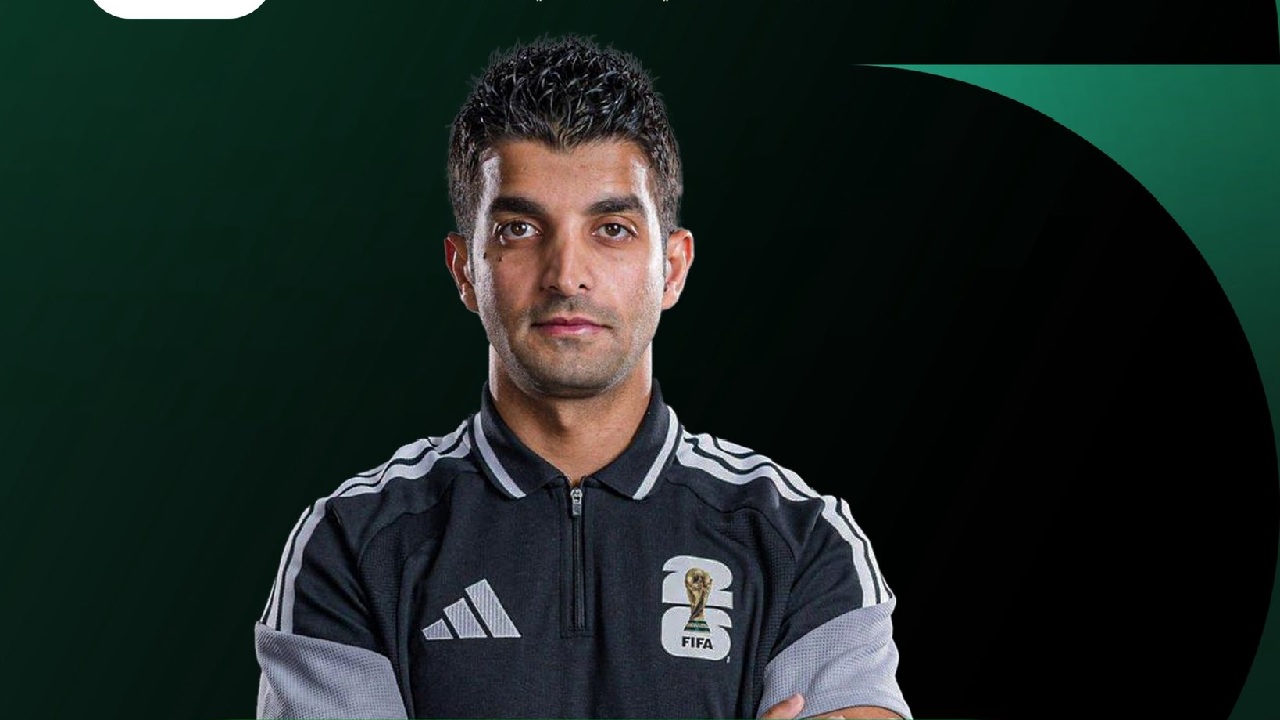 الشهري يشارك في قيادة مباراة بنما وإنجلترا