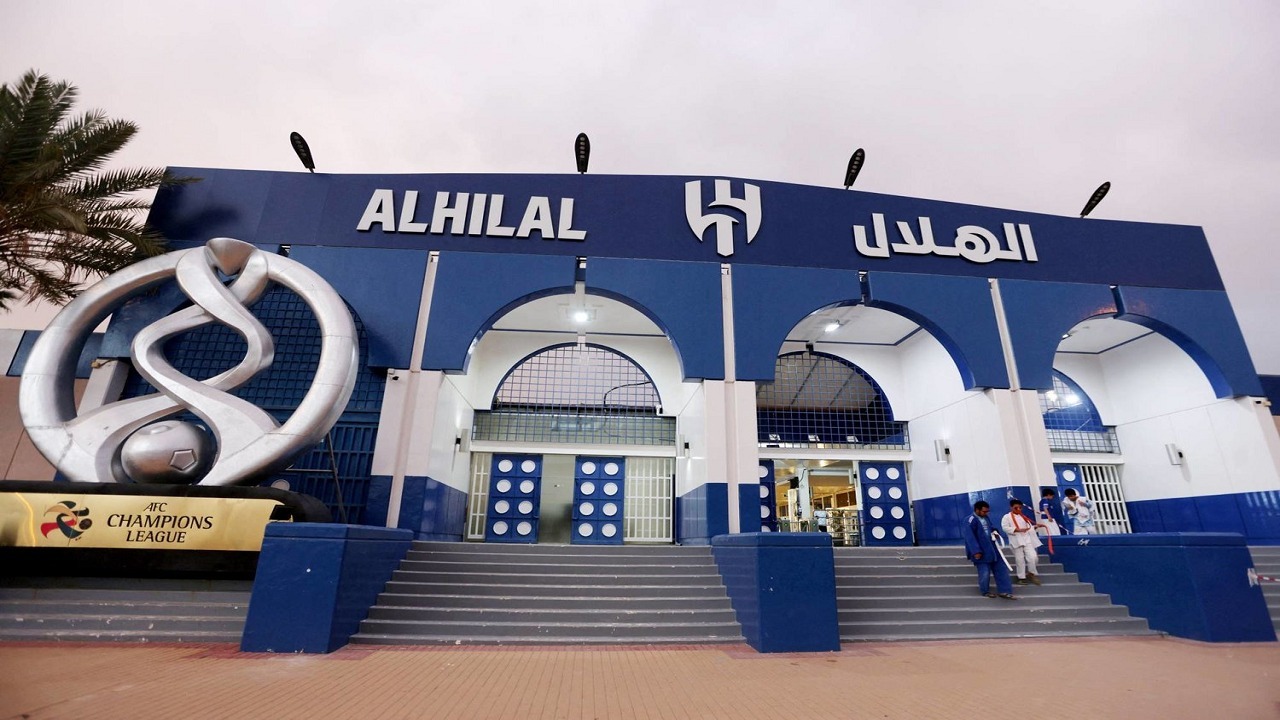 الهلال يتجه لتكليف وليد القاسم بمنصب مدير الكرة خلفًا لسعود كريري